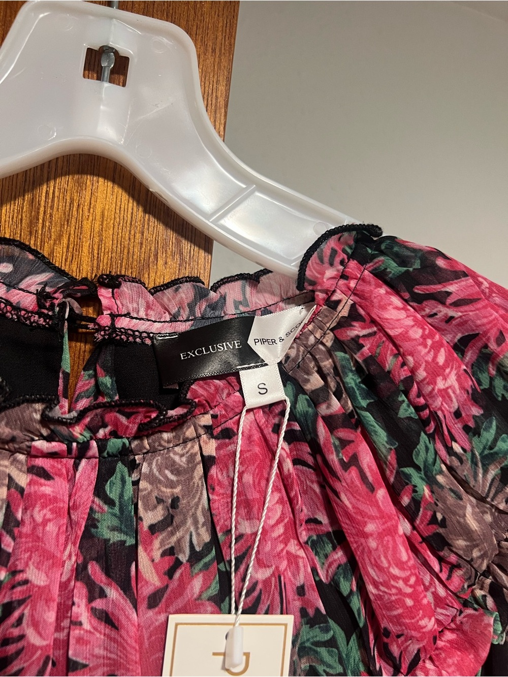 Floral Ruffle Dress - Picture 7 of 9